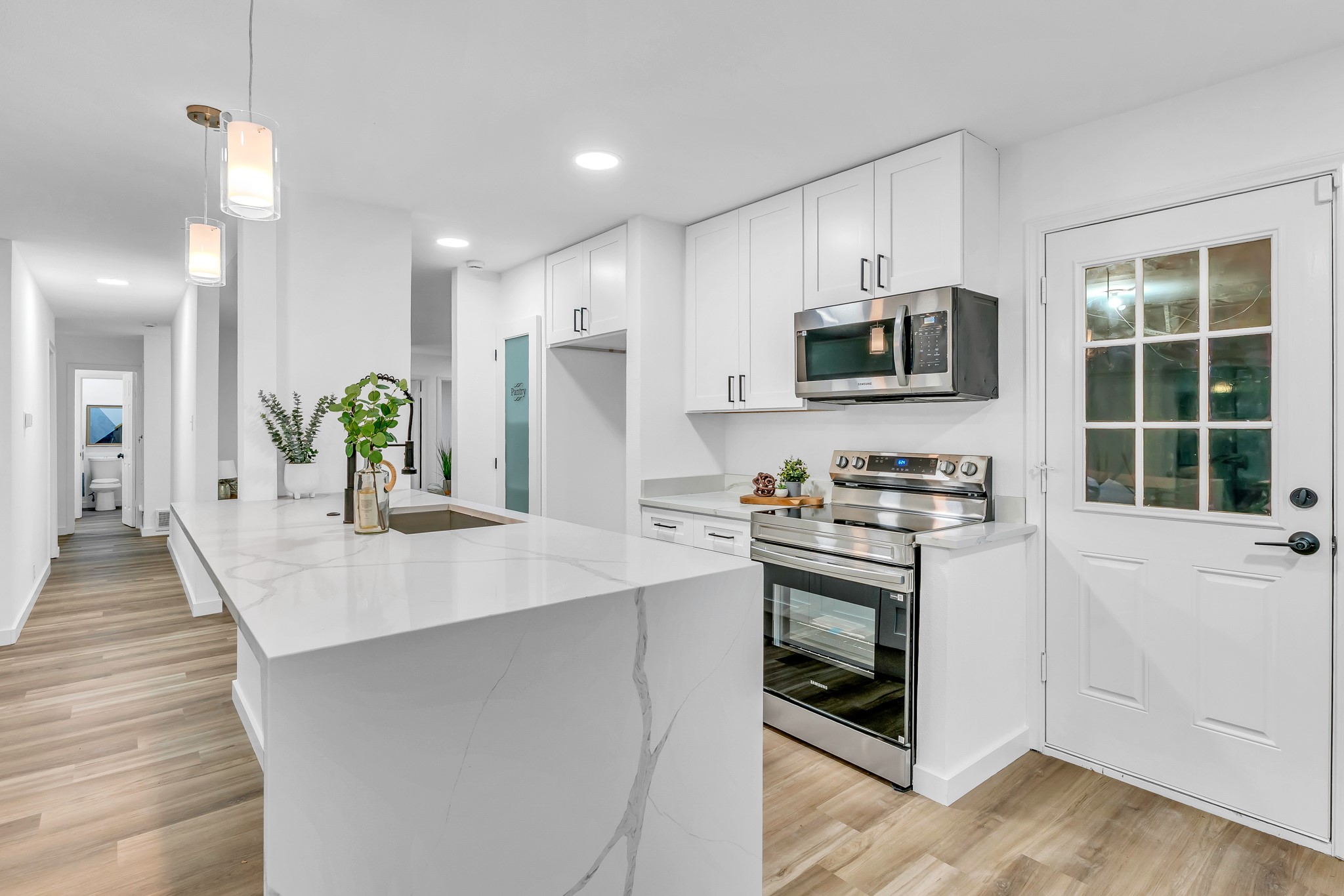 1701 Carla Avenue Arlington TX 76014