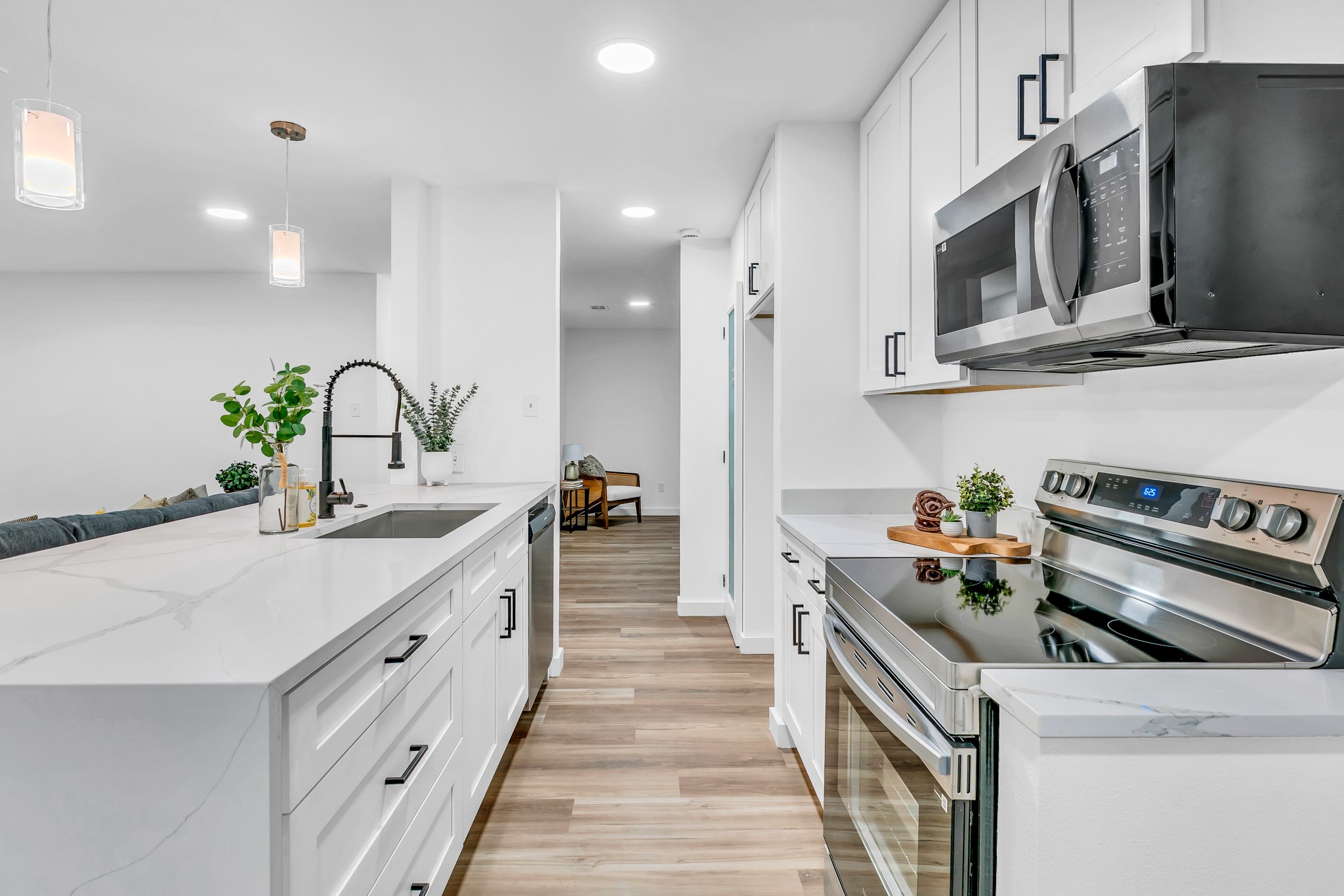 1701 Carla Avenue Arlington TX 76014