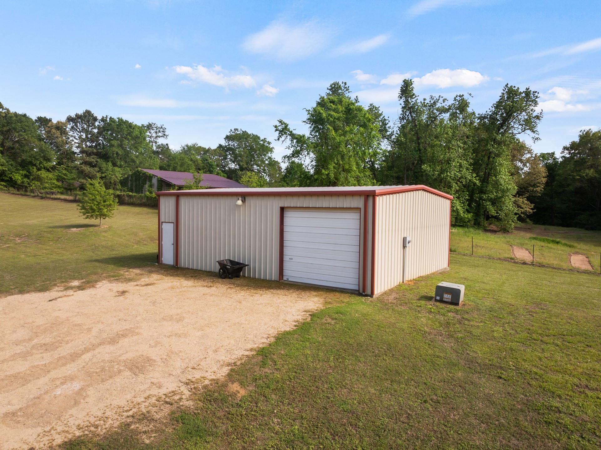 6 County Road 1215 Pittsburg TX 75686