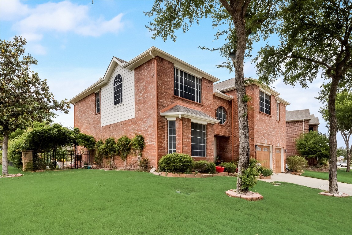 5767 Walnut Creek Drive Fort Worth TX 76137
