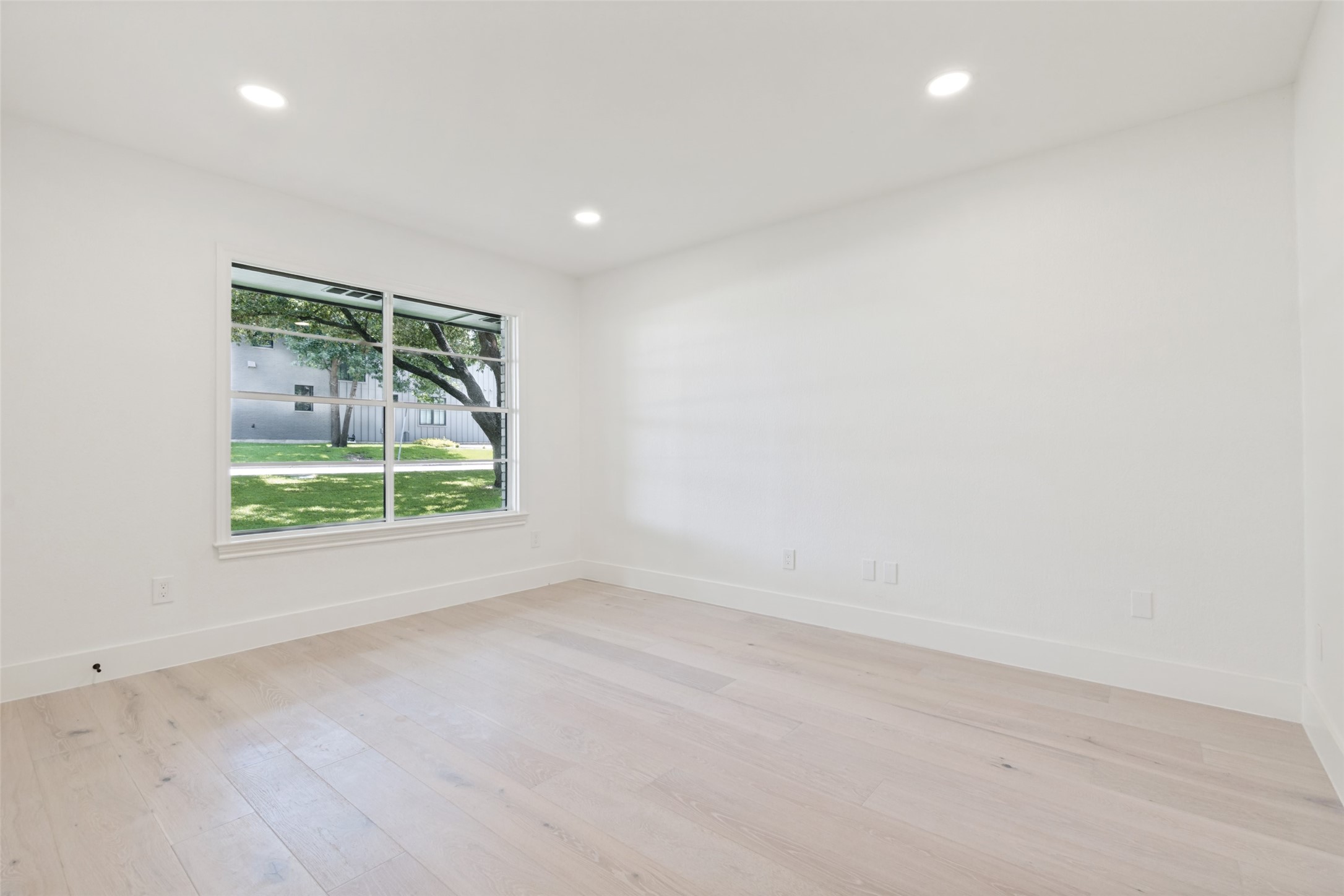 12151 Crestline Avenue Dallas TX 75244