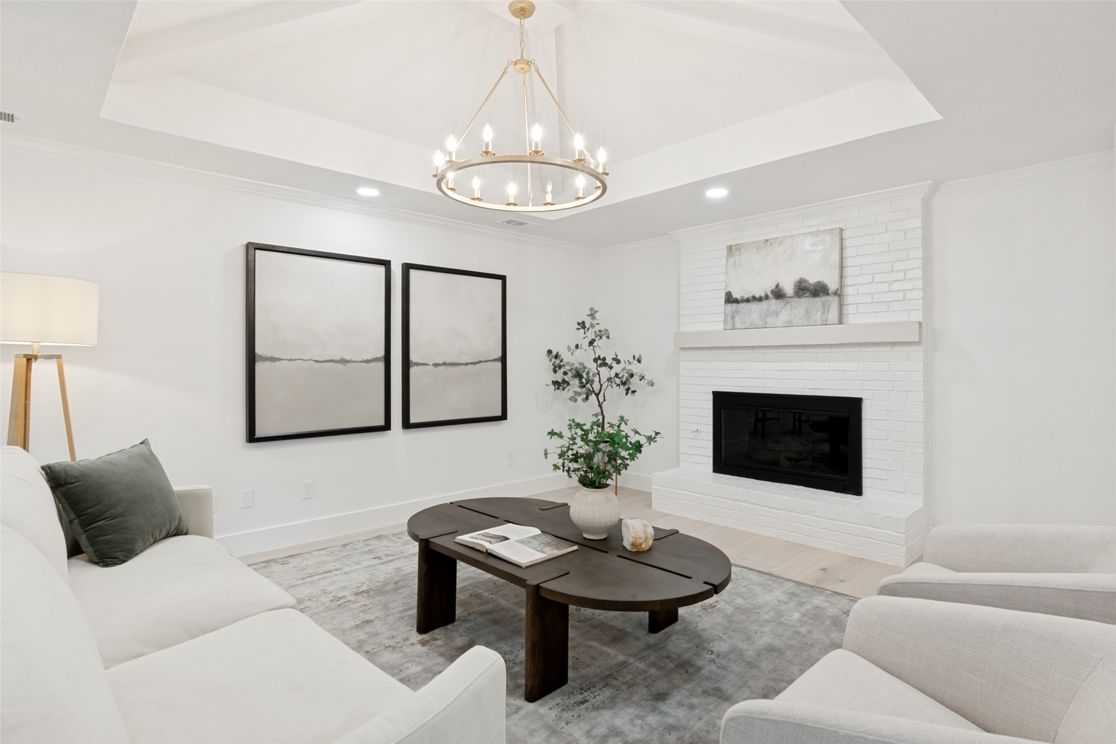 12151 Crestline Avenue Dallas TX 75244