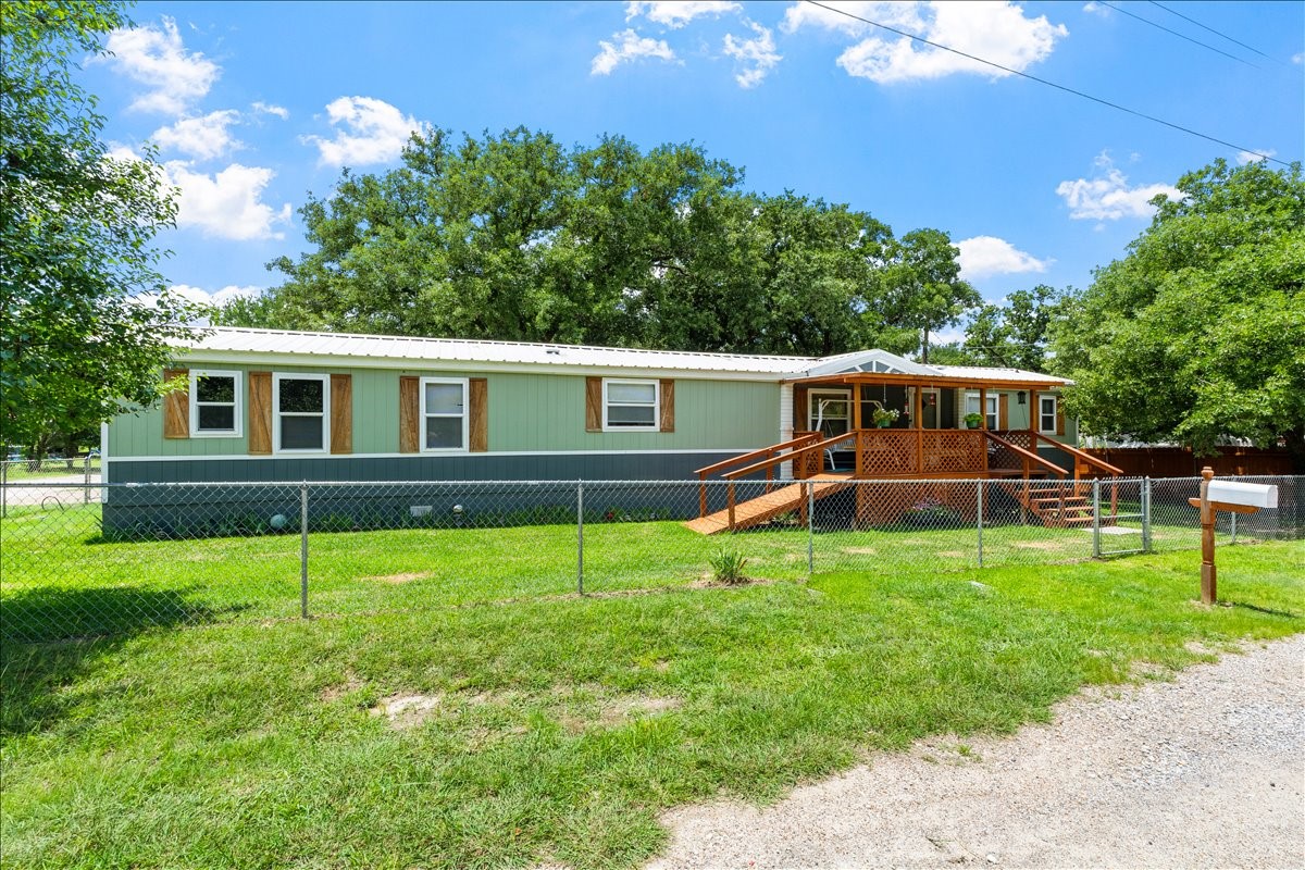 479 Live Oak Loop Whitney TX 76692