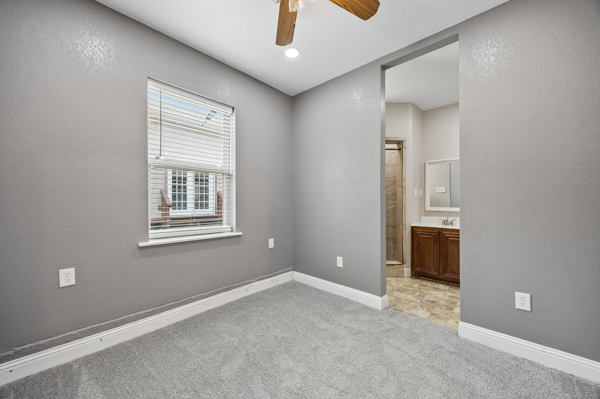 2505 Chester Avenue Fort Worth TX 76106