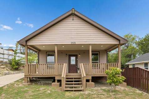 2505 Chester Avenue Fort Worth TX 76106