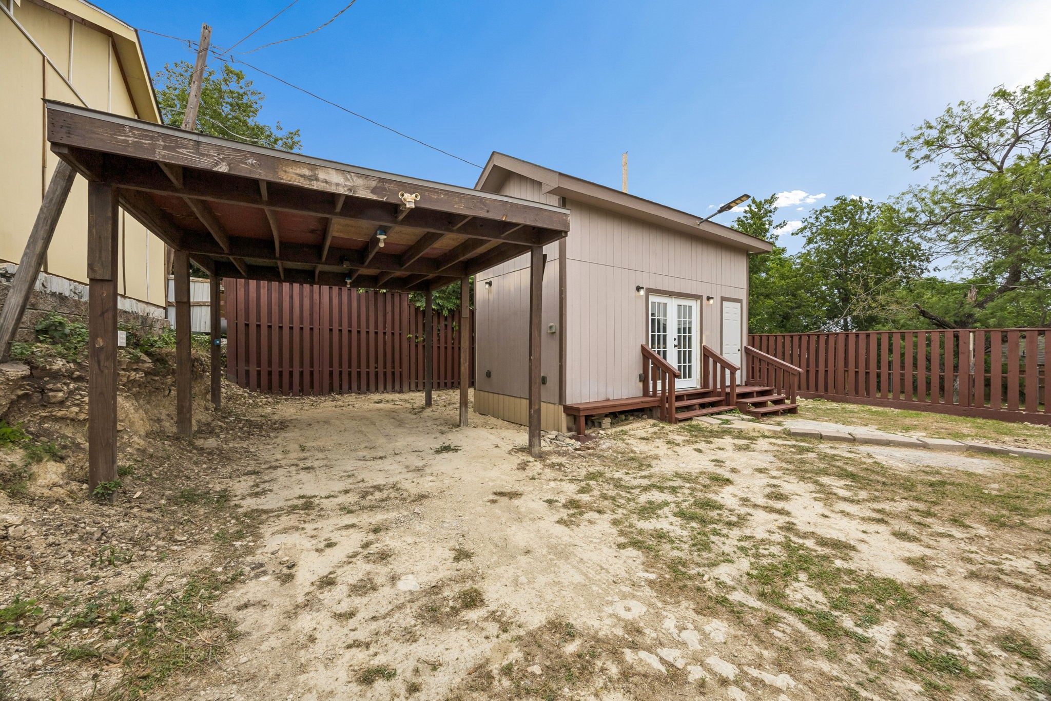 2505 Chester Avenue Fort Worth TX 76106