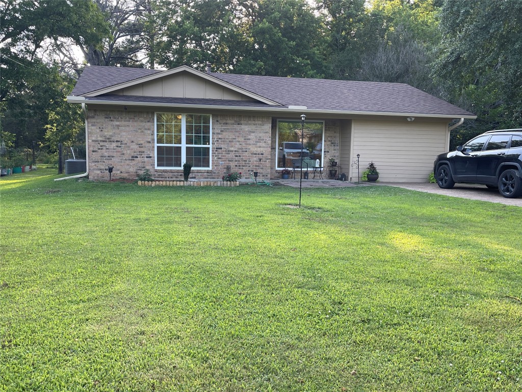 107 N Saint John Street Bogata TX 75417