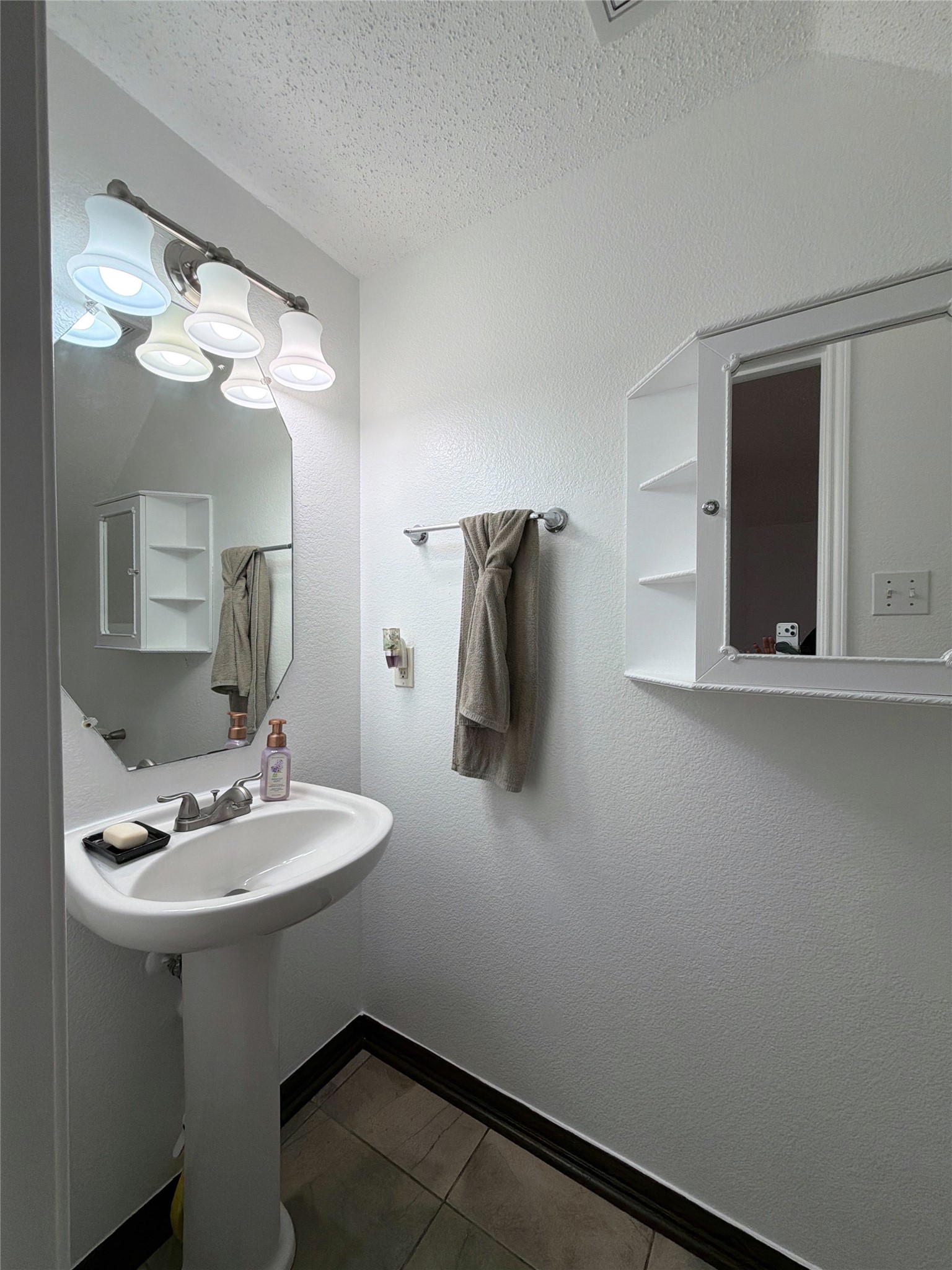 3009 Mira Vista Court Dallas TX 75236
