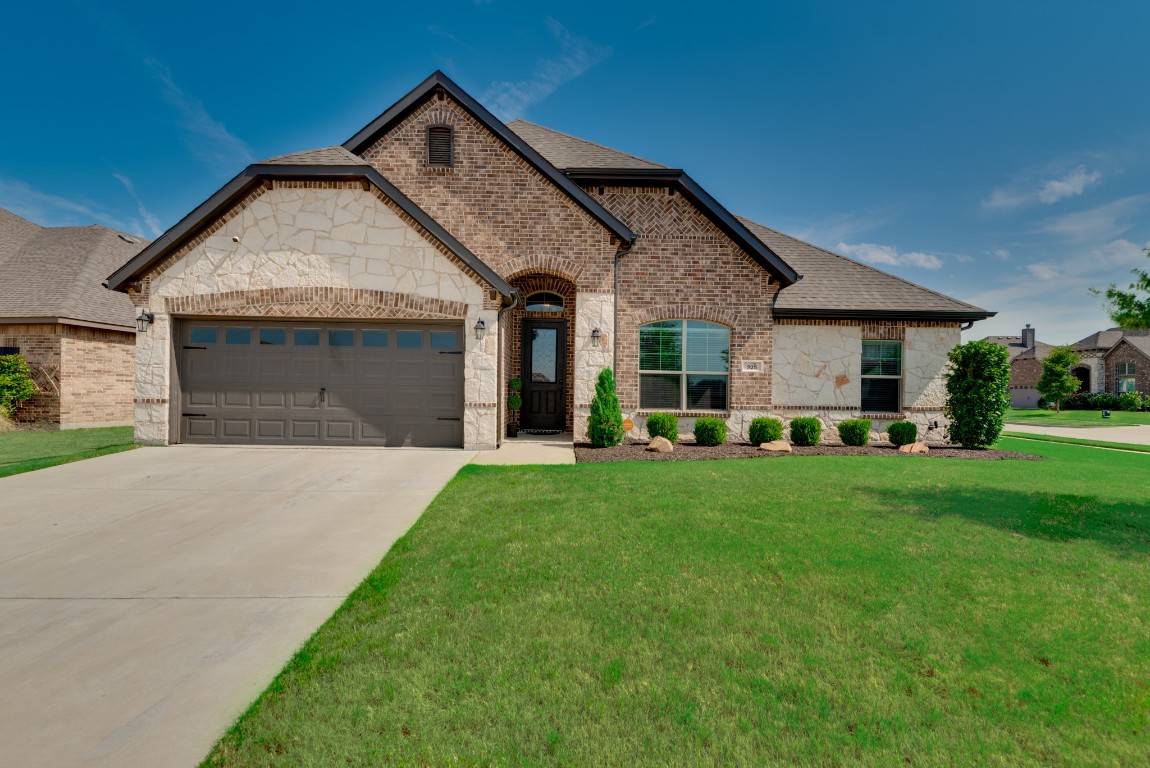 325 S Hill Drive Waxahachie TX 75165