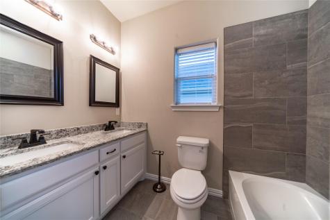 1030 W Gandy Street Denison TX 75020