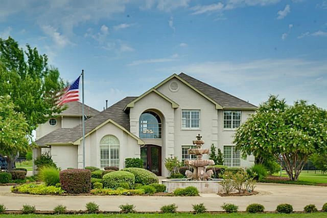 1116 S Joe Wilson Road Cedar Hill TX 75104