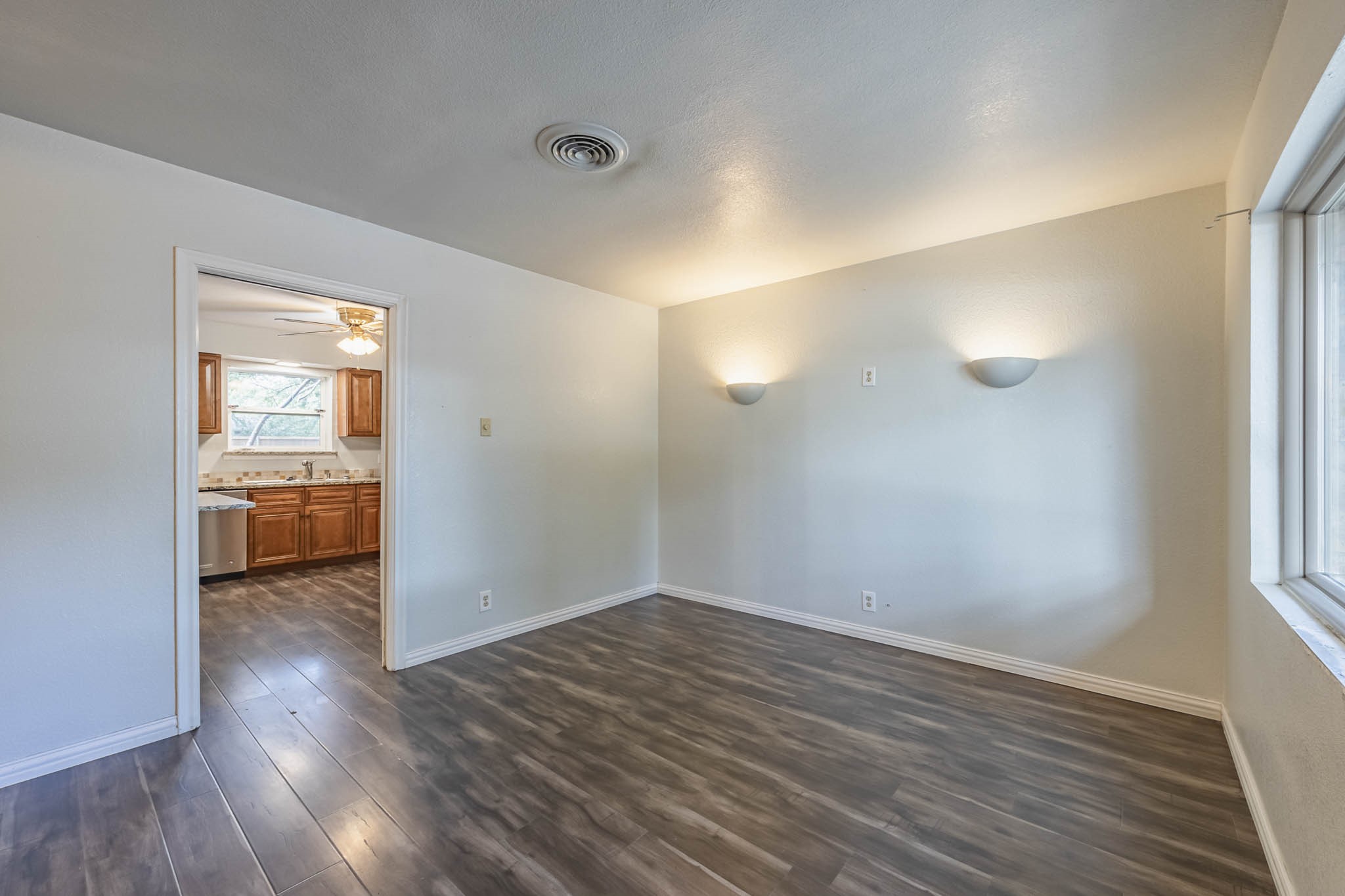 310 S Grove Road Richardson TX 75081