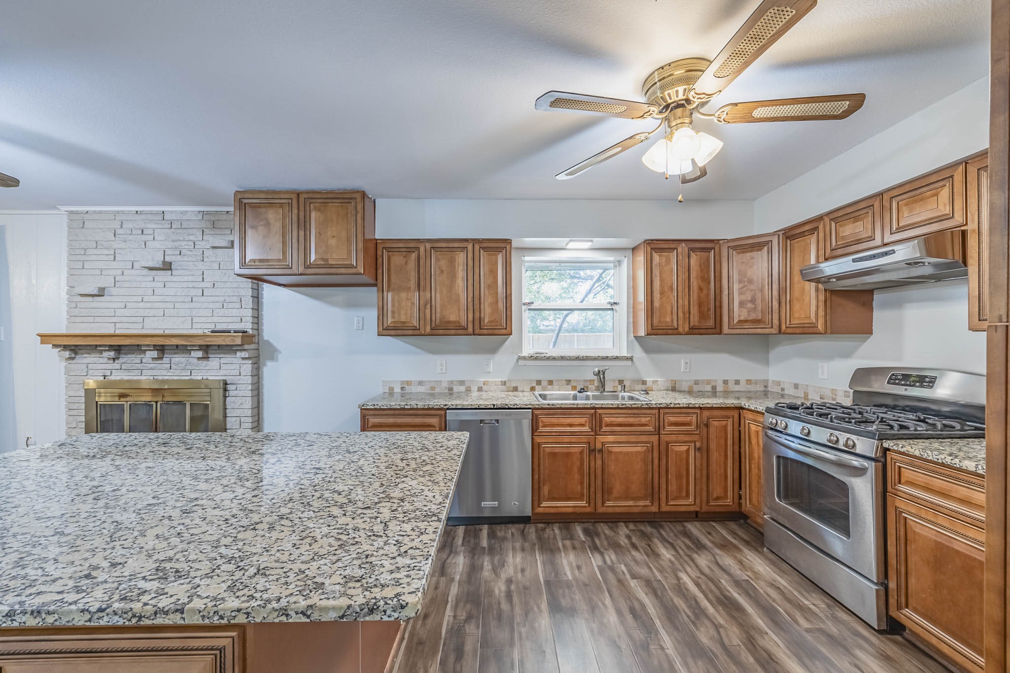 310 S Grove Road Richardson TX 75081