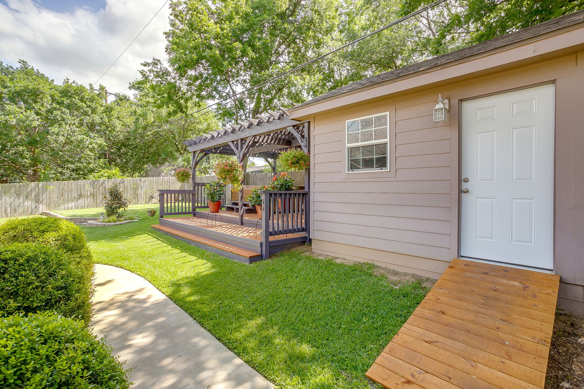 1108 Canton Road Cleburne TX 76033