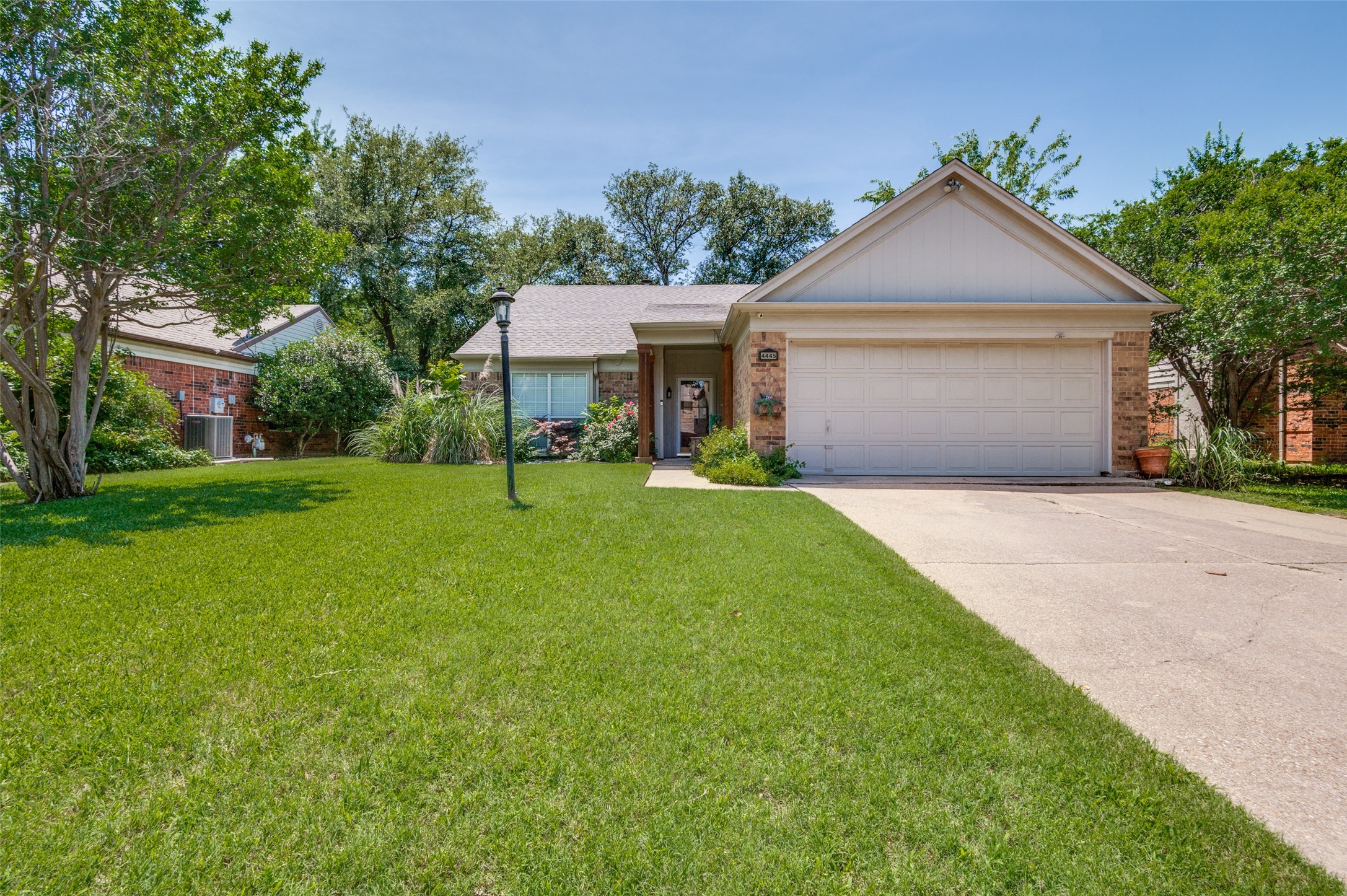 4445 Newport Street Grand Prairie TX 75052