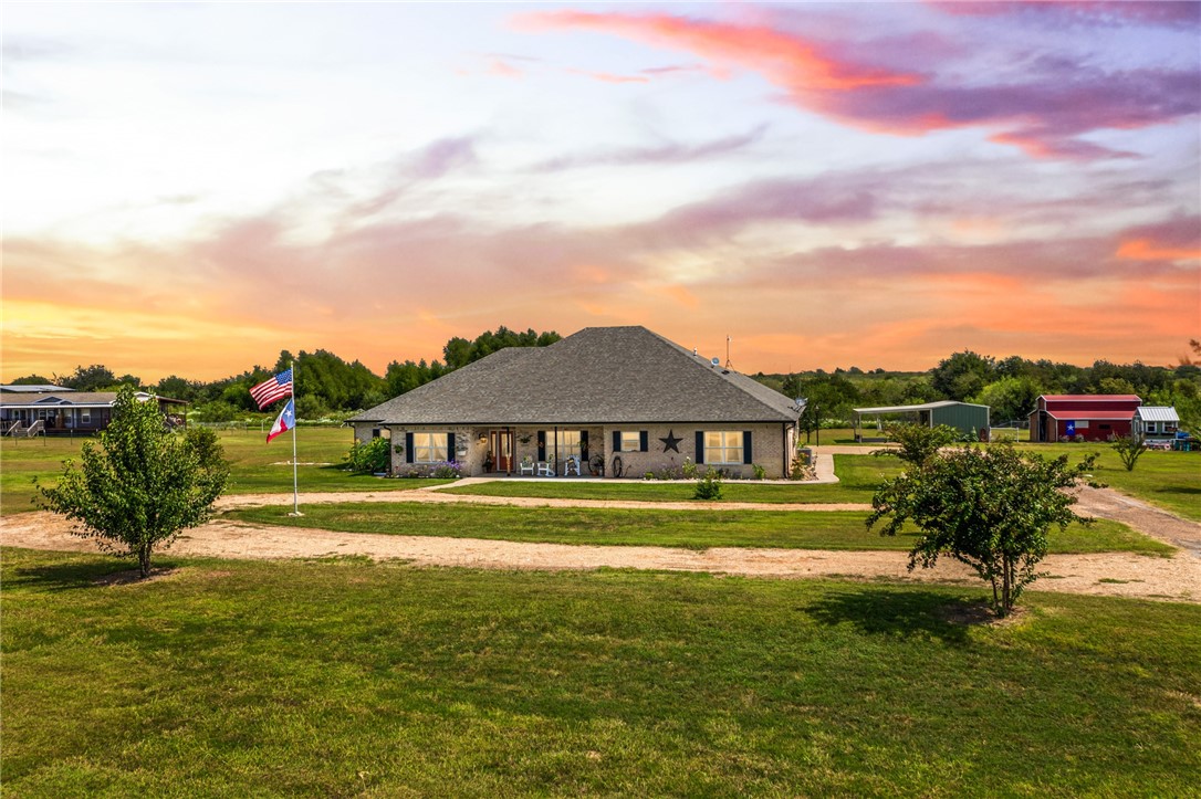 1454 Riley Road Axtell TX 76624