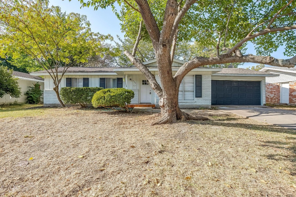 4709 South Drive W Fort Worth TX 76132