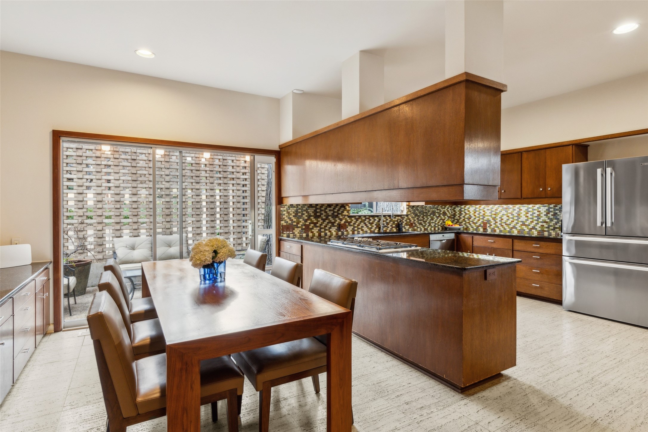 13958 Hughes Lane Dallas TX 75240