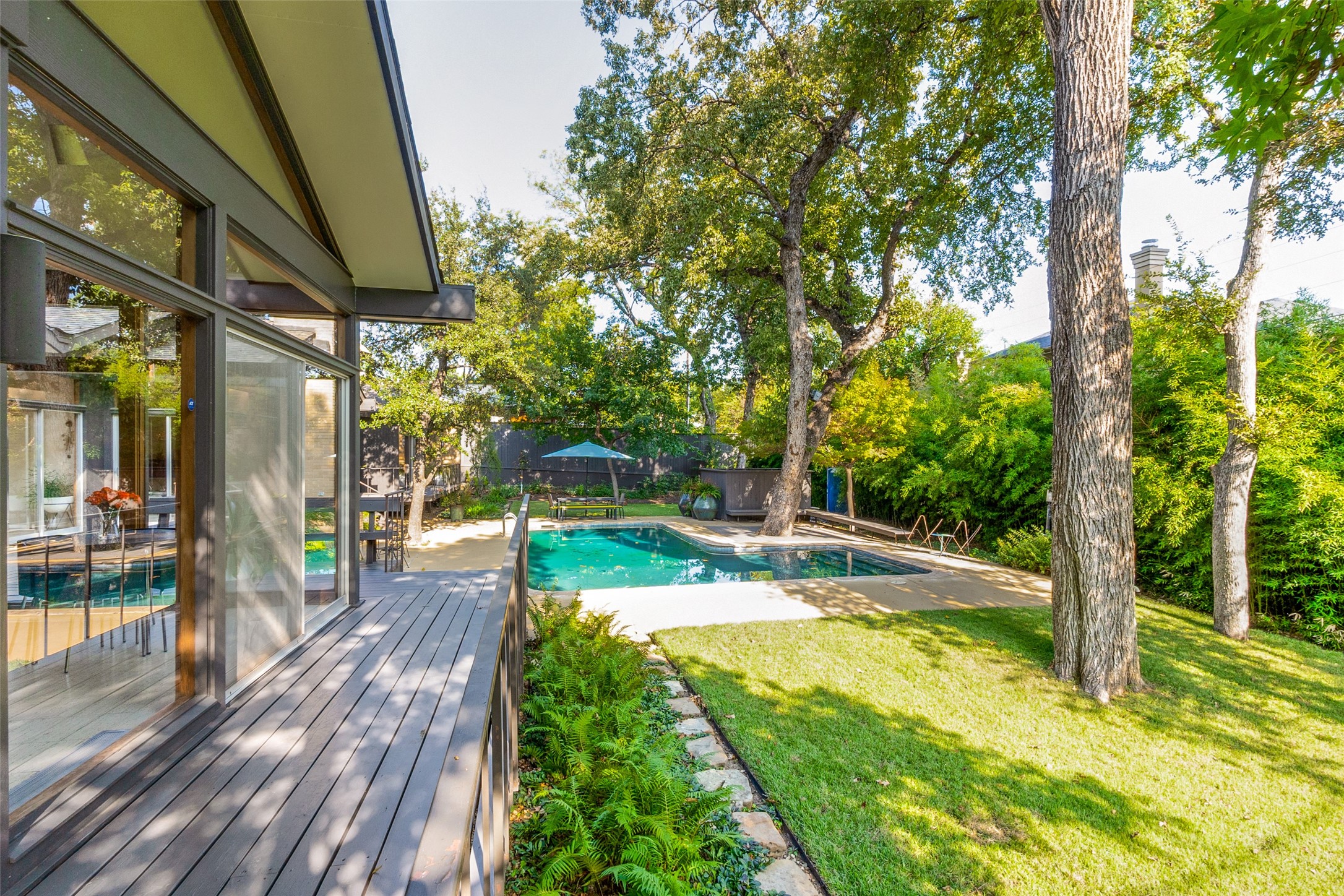 13958 Hughes Lane Dallas TX 75240