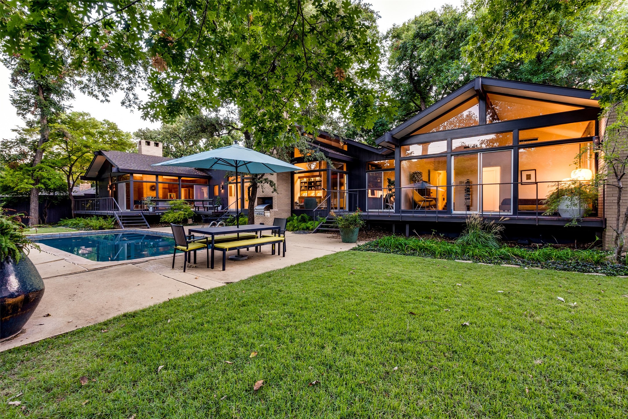 13958 Hughes Lane Dallas TX 75240
