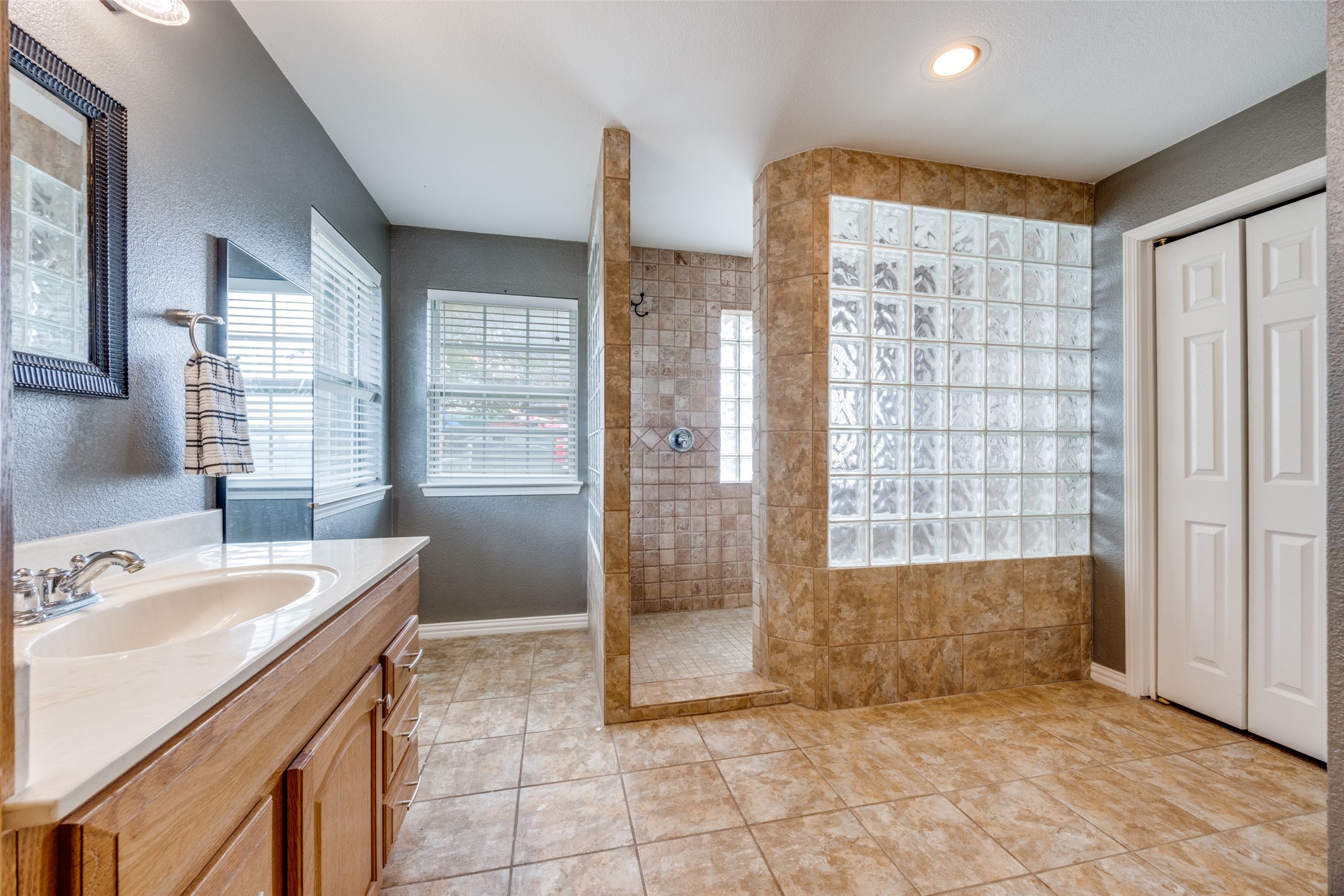 171 Chestnut Road Whitewright TX 75491