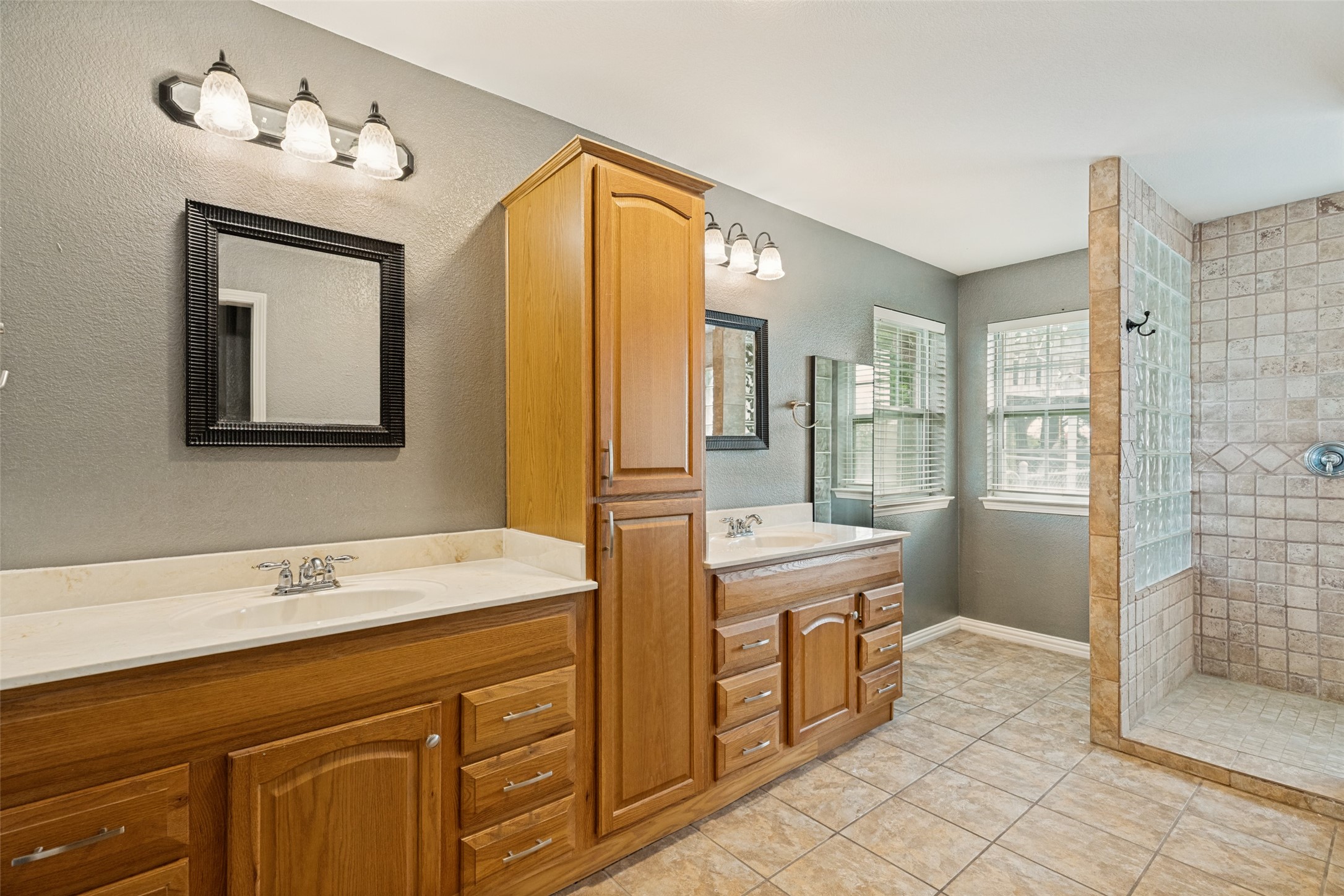 171 Chestnut Road Whitewright TX 75491