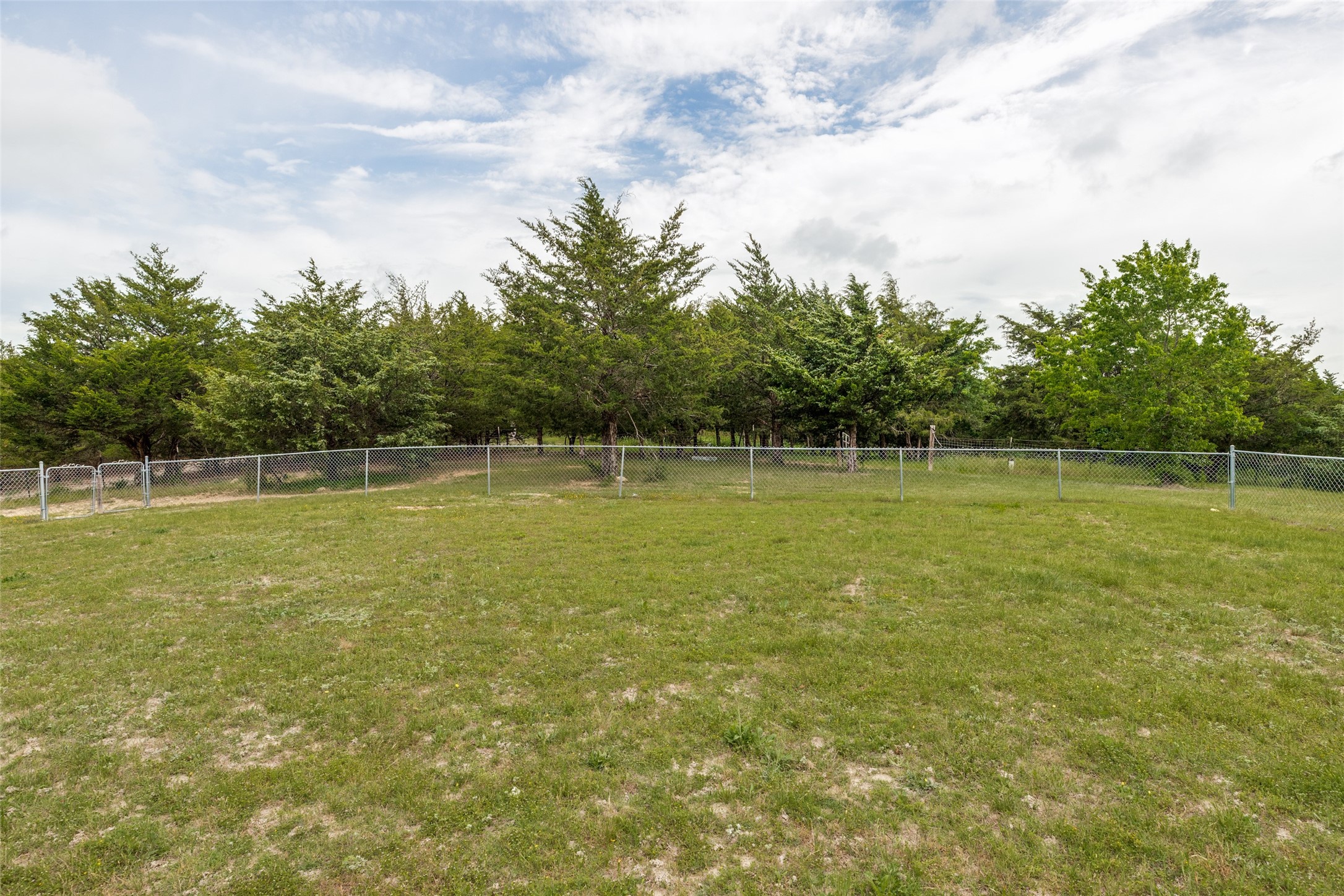 171 Chestnut Road Whitewright TX 75491