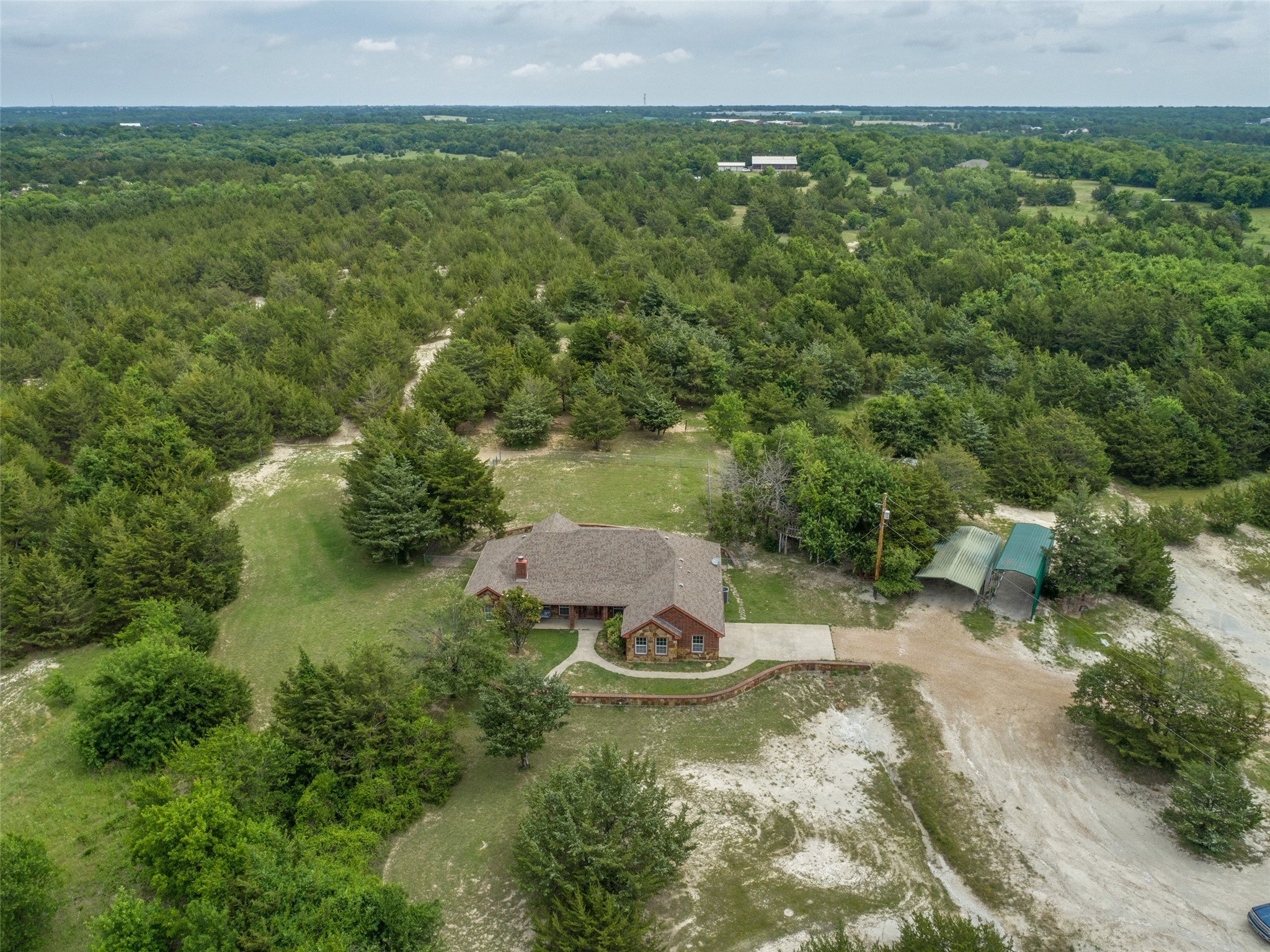 171 Chestnut Road Whitewright TX 75491