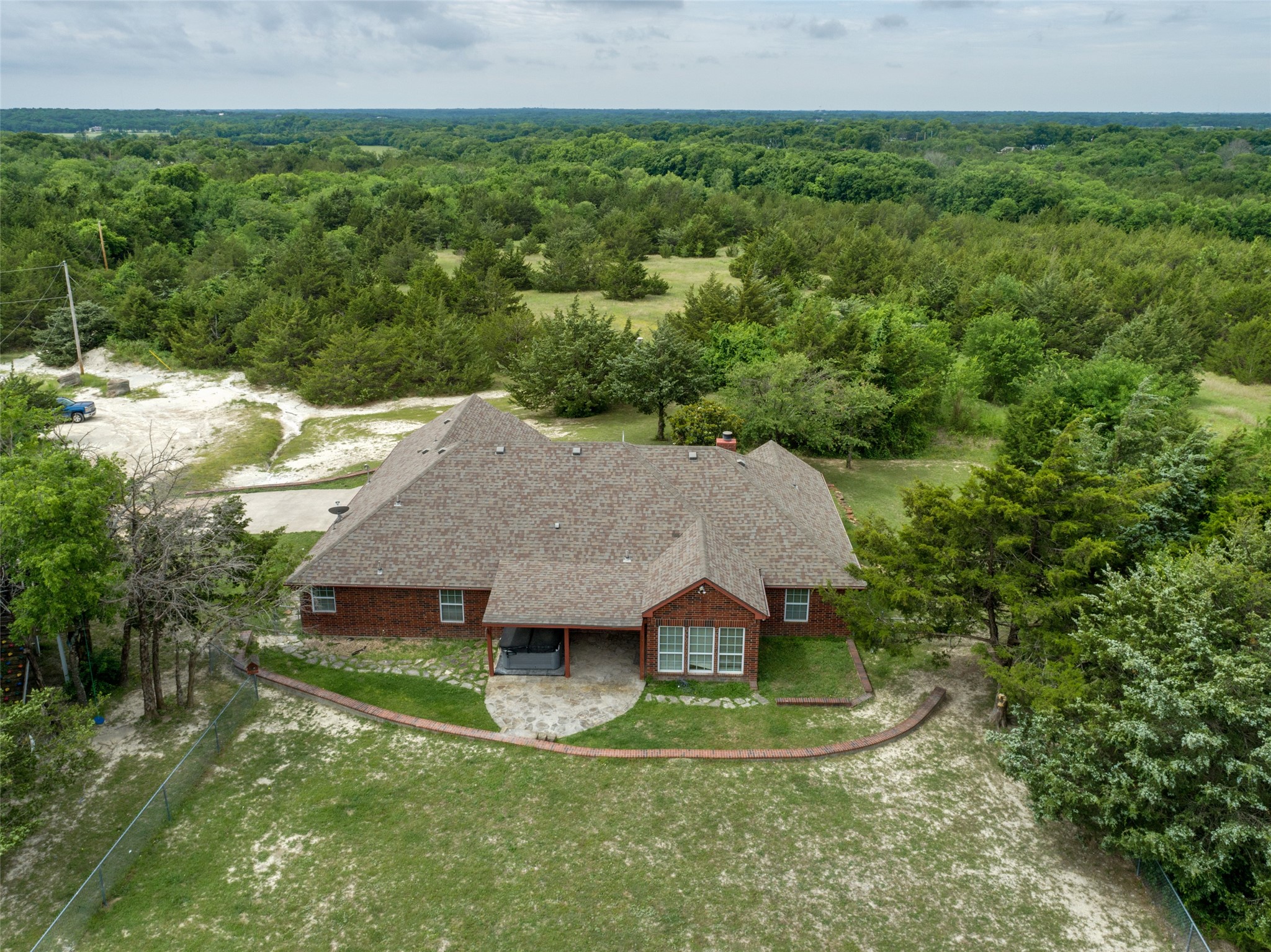 171 Chestnut Road Whitewright TX 75491