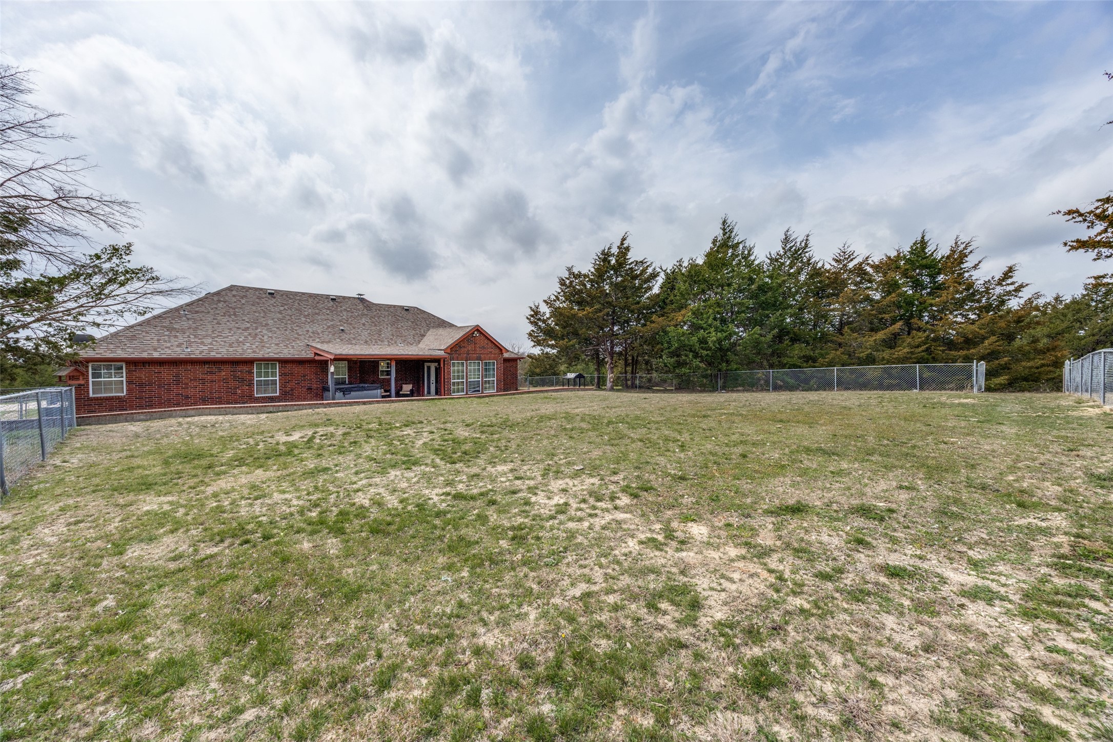 171 Chestnut Road Whitewright TX 75491