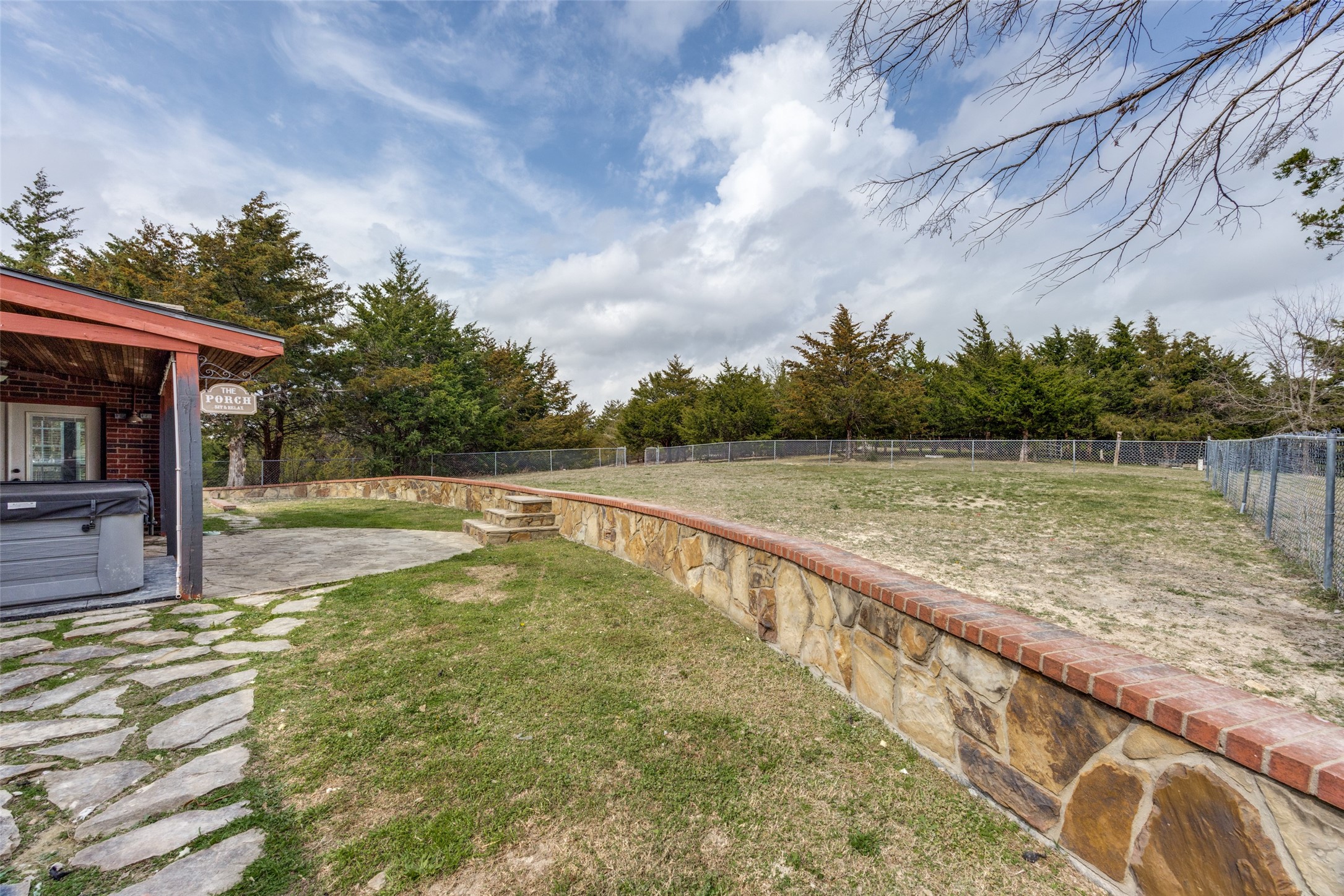 171 Chestnut Road Whitewright TX 75491
