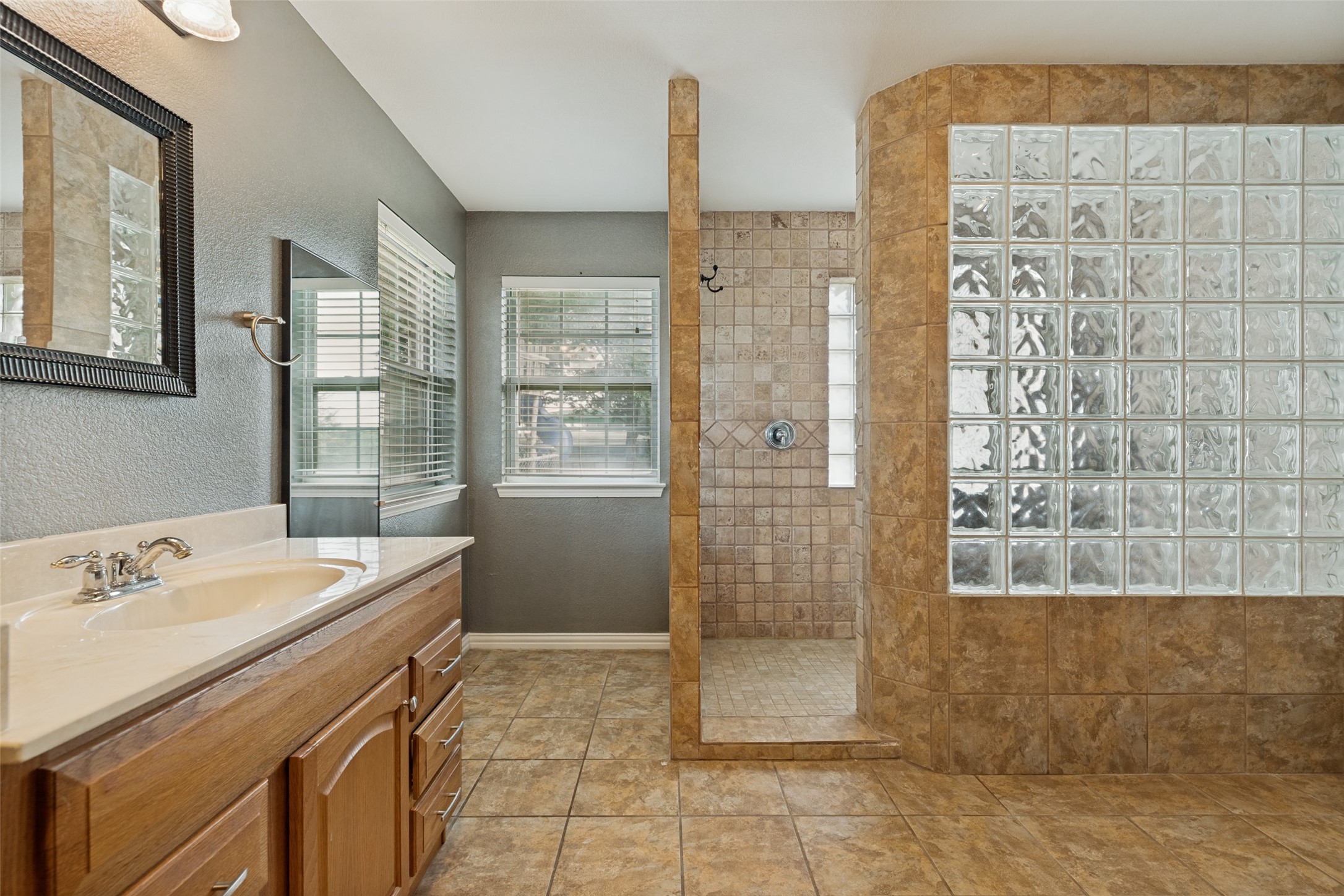 171 Chestnut Road Whitewright TX 75491