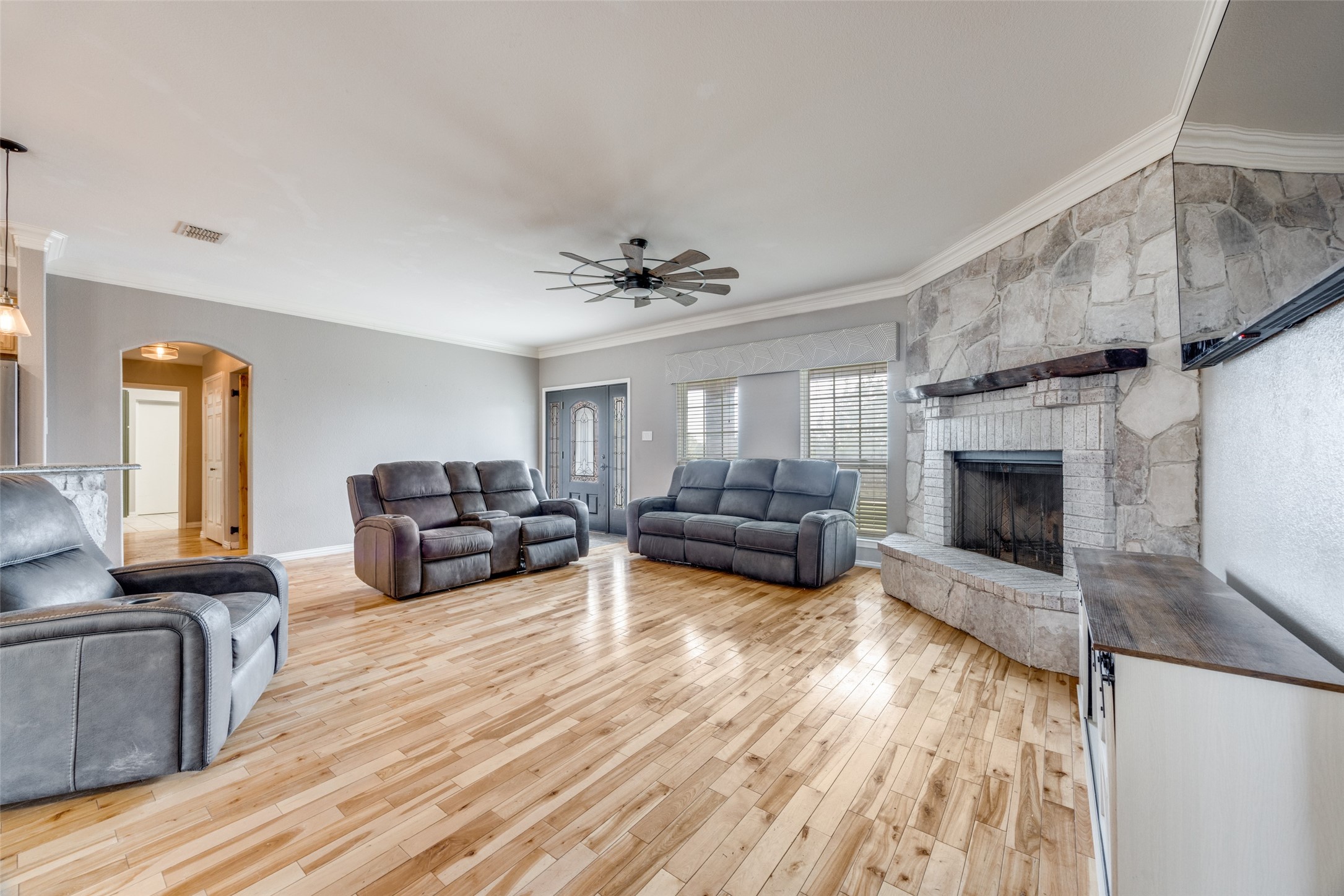 171 Chestnut Road Whitewright TX 75491