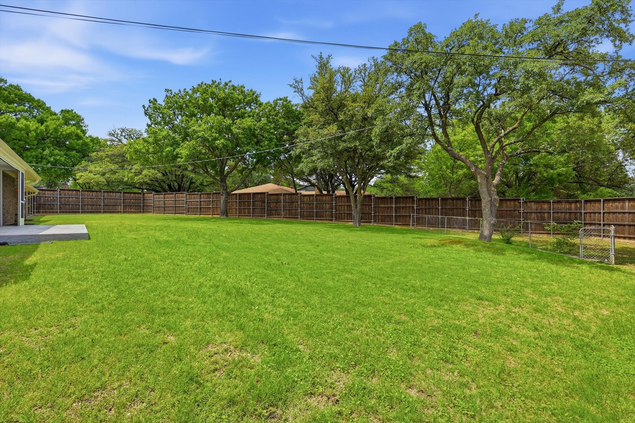 1909 W Red Bird Lane Dallas TX 75232