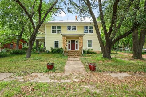 402 W Main Street Ladonia TX 75449