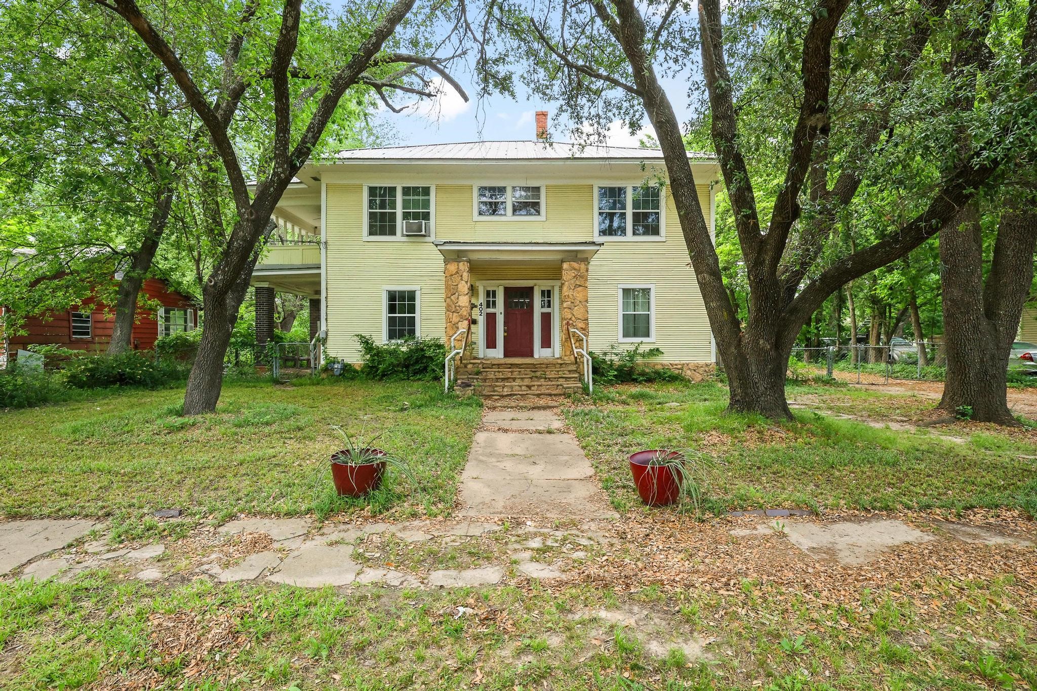 402 W Main Street Ladonia TX 75449