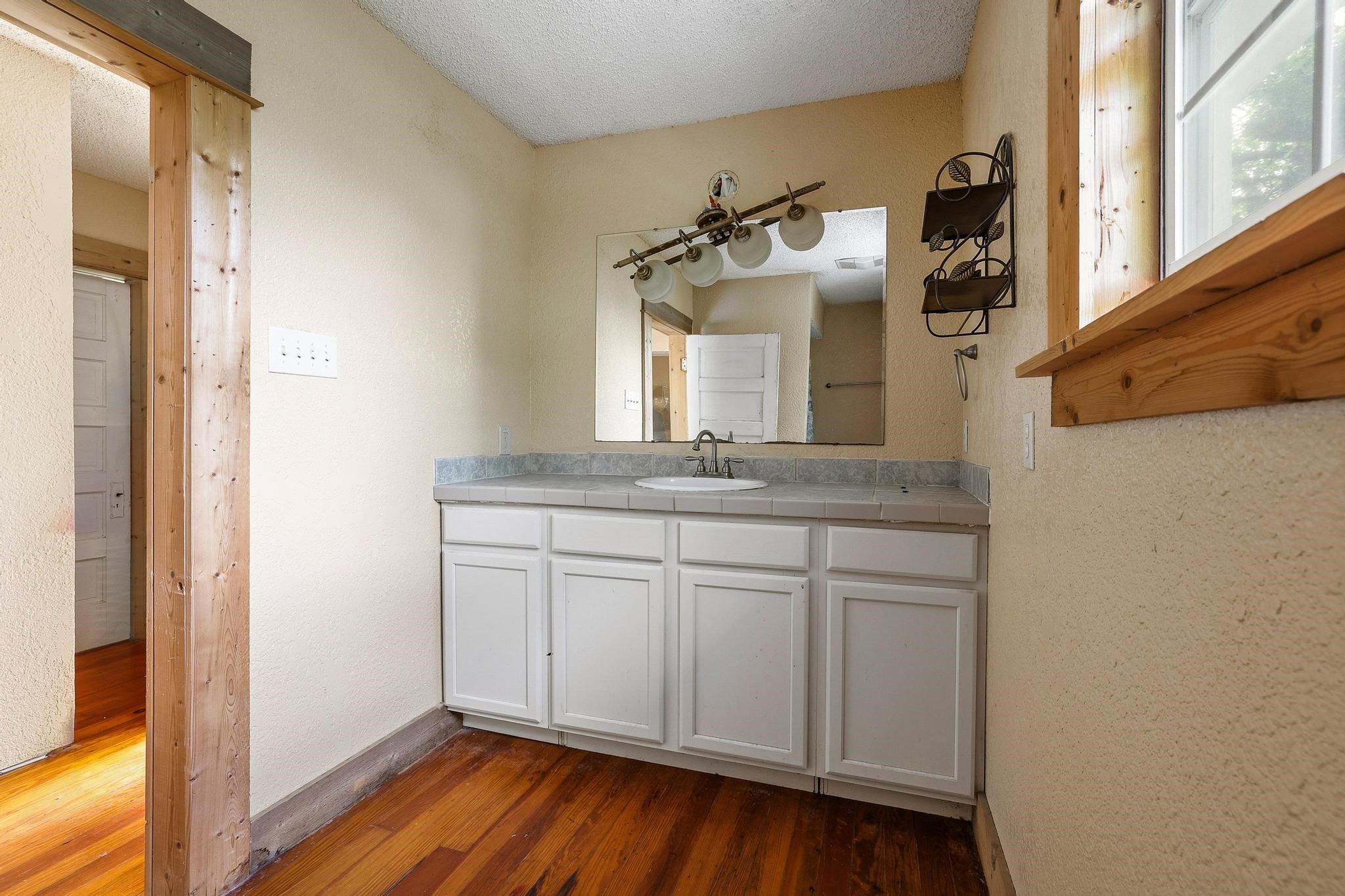 402 W Main Street Ladonia TX 75449