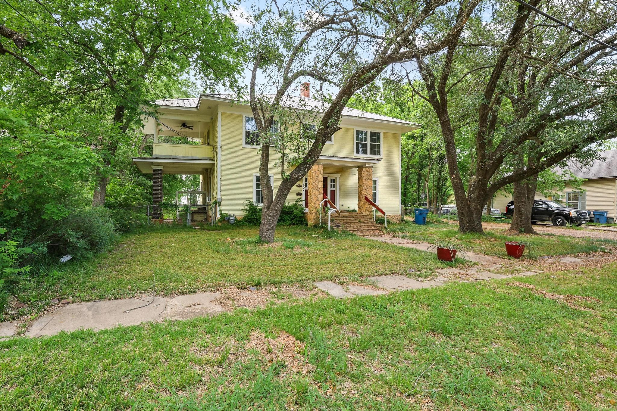 402 W Main Street Ladonia TX 75449