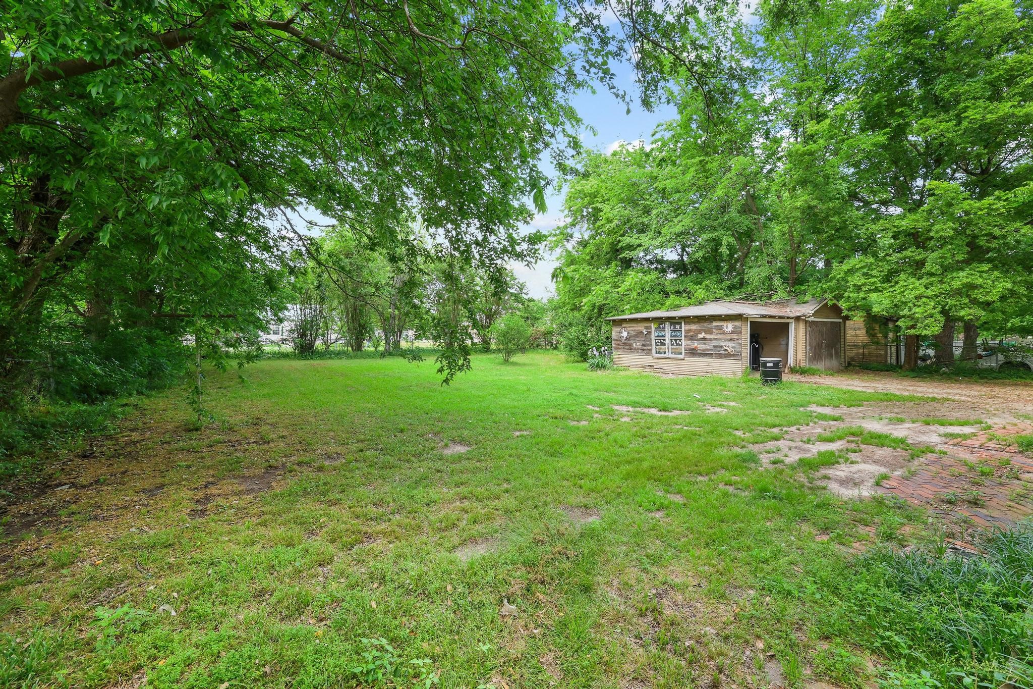 402 W Main Street Ladonia TX 75449