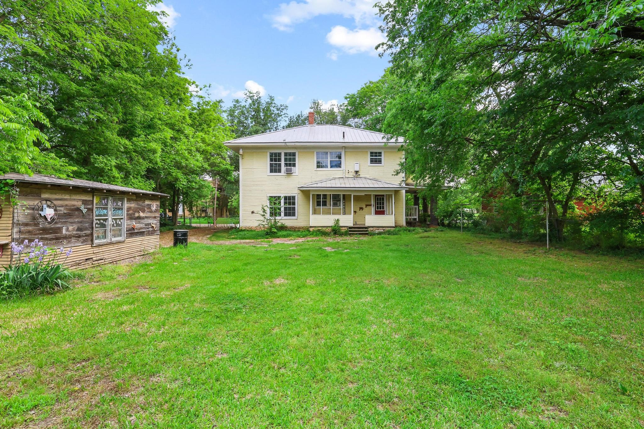 402 W Main Street Ladonia TX 75449