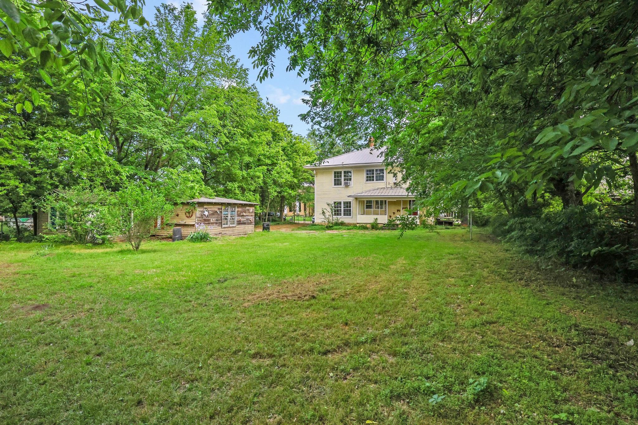 402 W Main Street Ladonia TX 75449