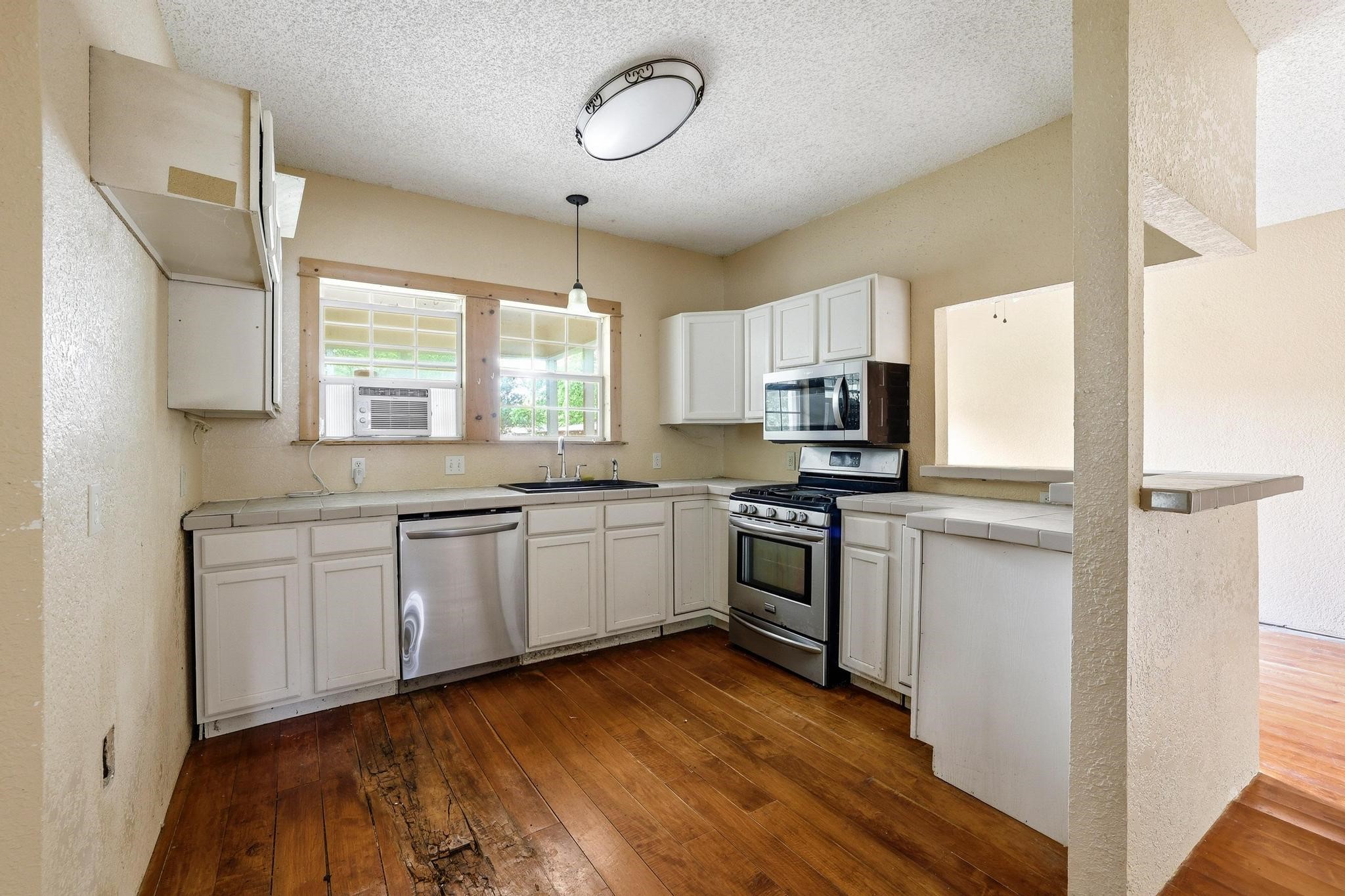 402 W Main Street Ladonia TX 75449