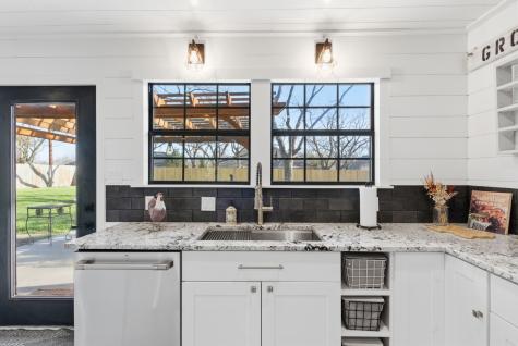 5206 Wedgefield Granbury TX 76049