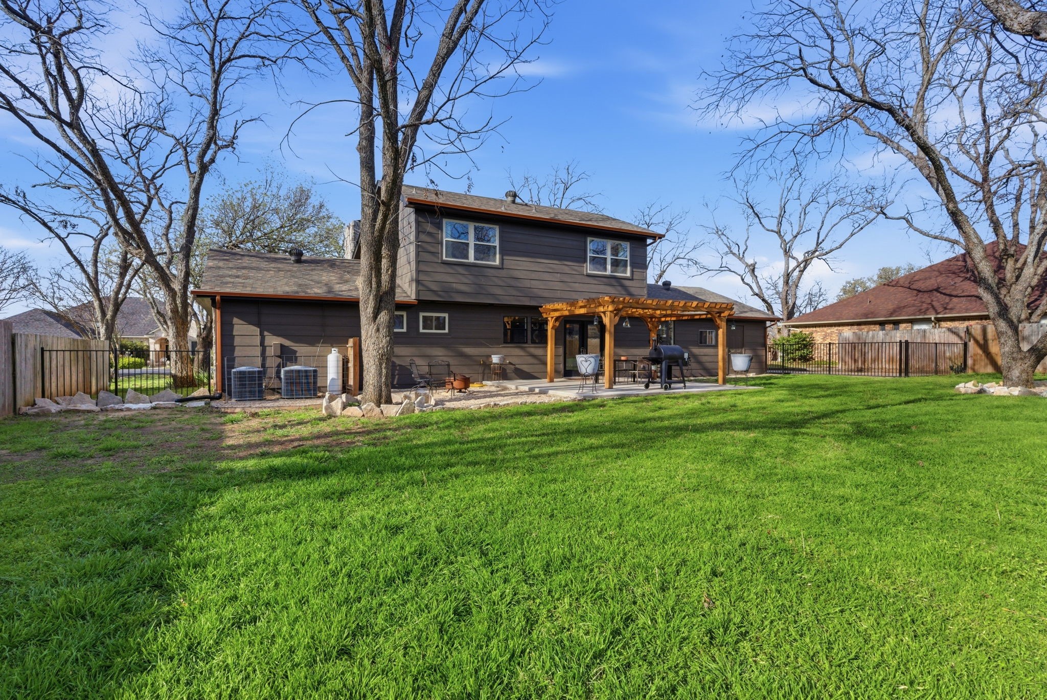 5206 Wedgefield Granbury TX 76049