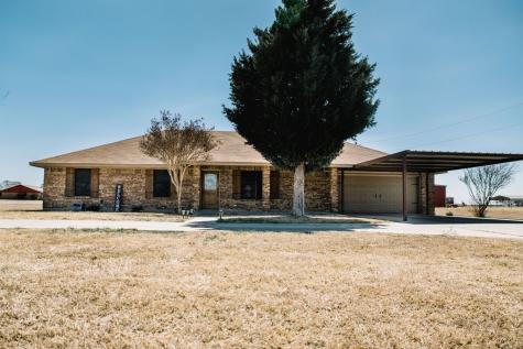 98 E 24th Street Coleman TX 76834