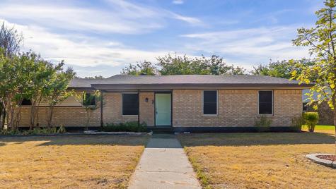110 N Valley Street Red Oak TX 75154