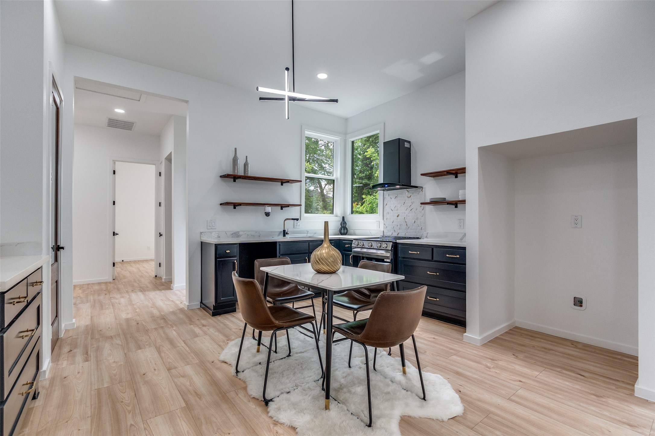 3608 Metropolitan Avenue Dallas TX 75210