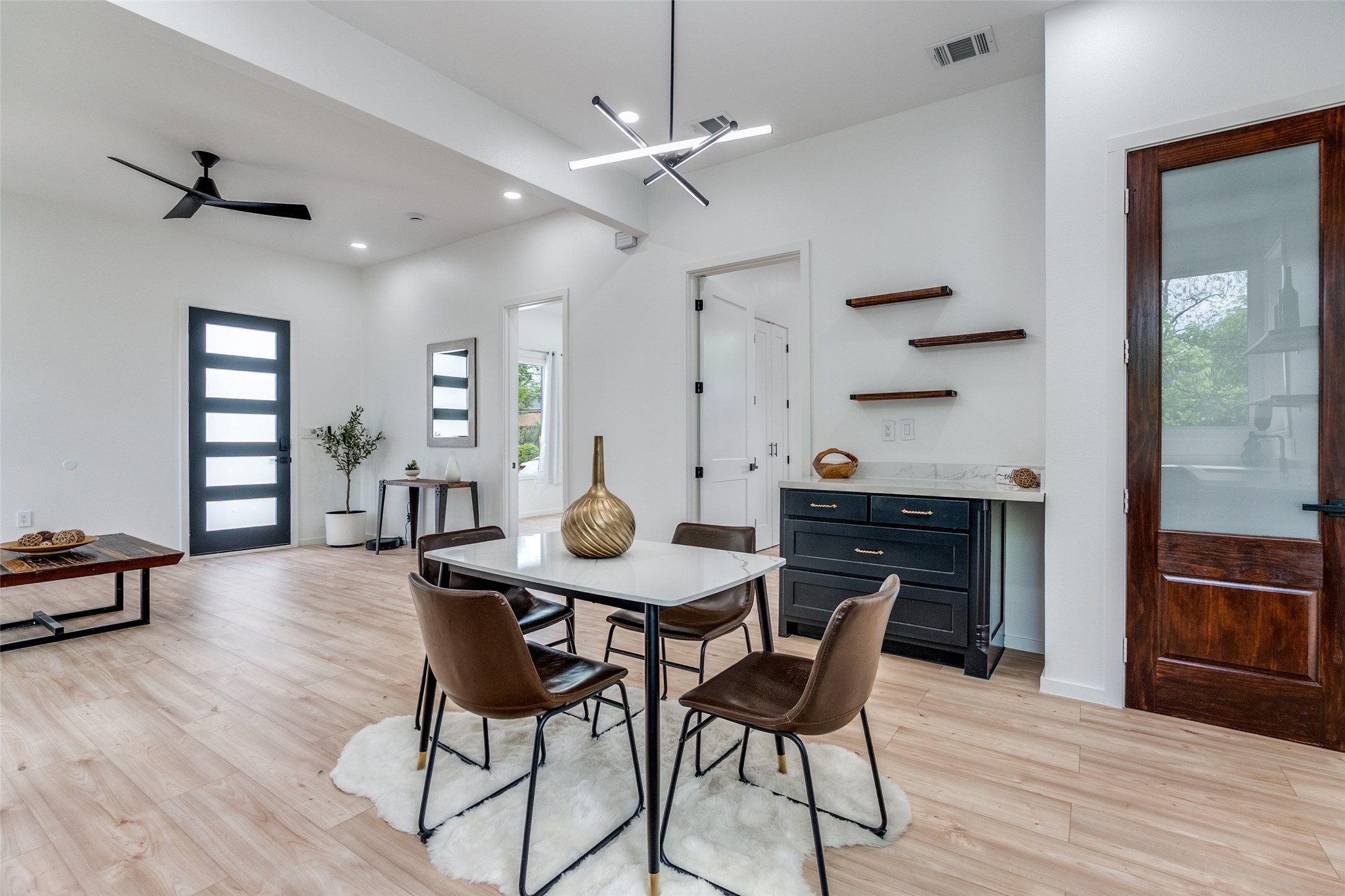 3608 Metropolitan Avenue Dallas TX 75210
