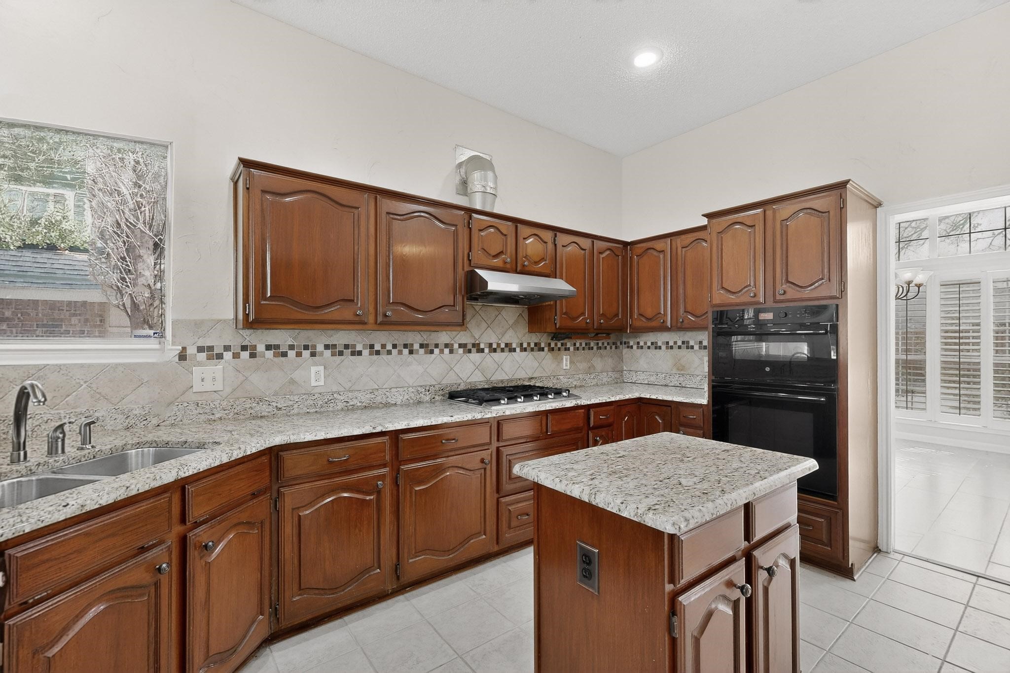 1405 Newbury Lane Plano TX 75025