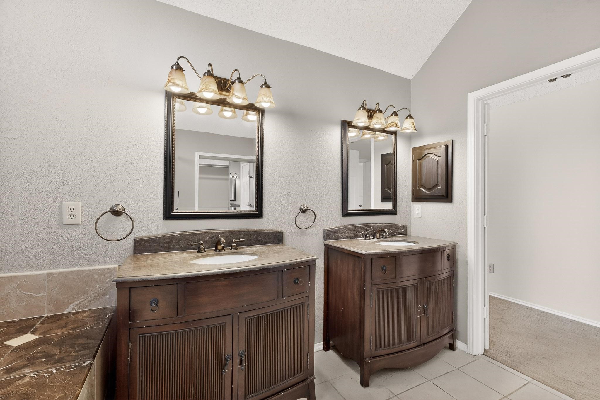 1405 Newbury Lane Plano TX 75025